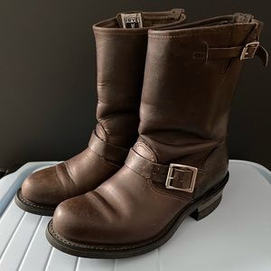 Frye Veronica Short Slouch boot size 7